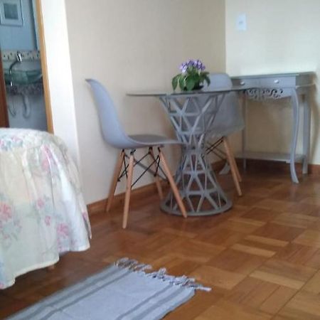Appartement Flat Em Local Tranquilo, Com Garagem Dois Quarteiroes Do Centro Historico, 15 Min De Tiradentes à São João del Rei Extérieur photo