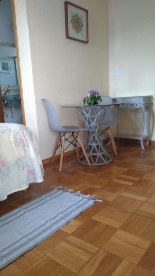 Appartement Flat Em Local Tranquilo, Com Garagem Dois Quarteiroes Do Centro Historico, 15 Min De Tiradentes à São João del Rei Extérieur photo